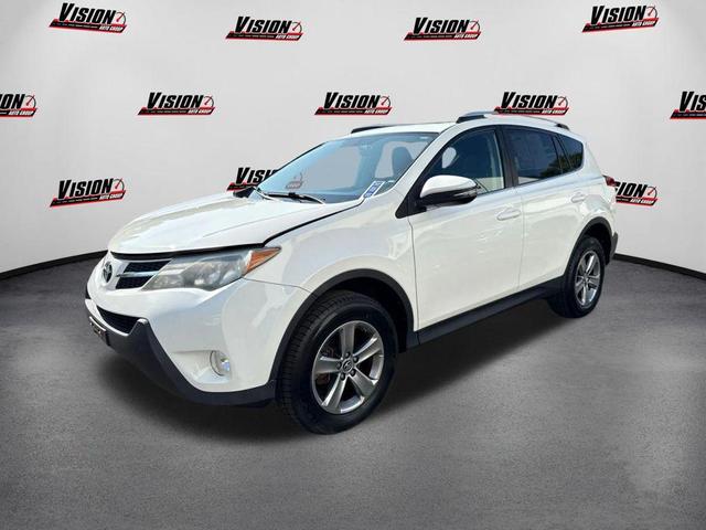 Photo of 2015 Super White Toyota RAV4