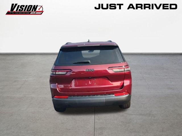 Photo of 2021 Velvet Red Pearlcoat Jeep Grand Cherokee L