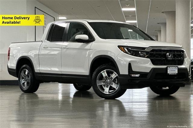 Photo of 2025 Platinum White Pearl Honda Ridgeline