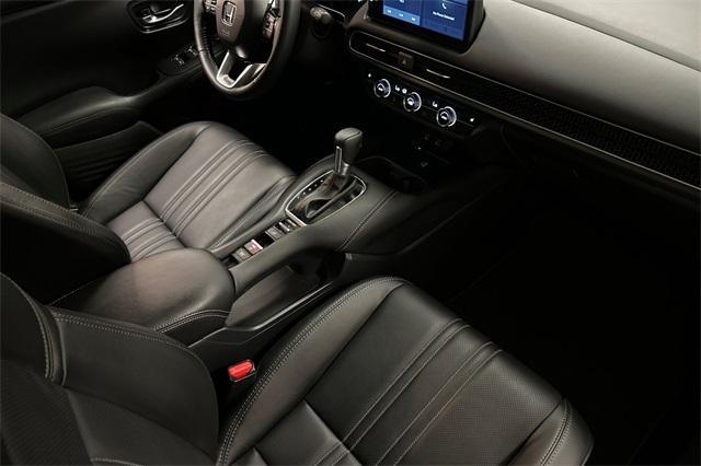 Photo of 2026 Platinum White Pearl Honda HR-V