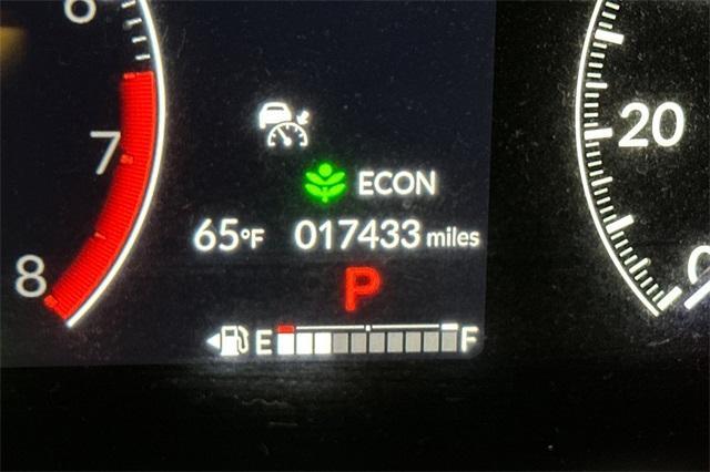 Photo of 2024 Crystal Black Pearl Honda CR-V