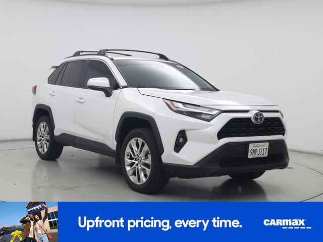 Photo of 2024 White Toyota RAV4