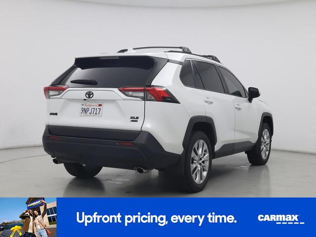 Photo of 2024 White Toyota RAV4