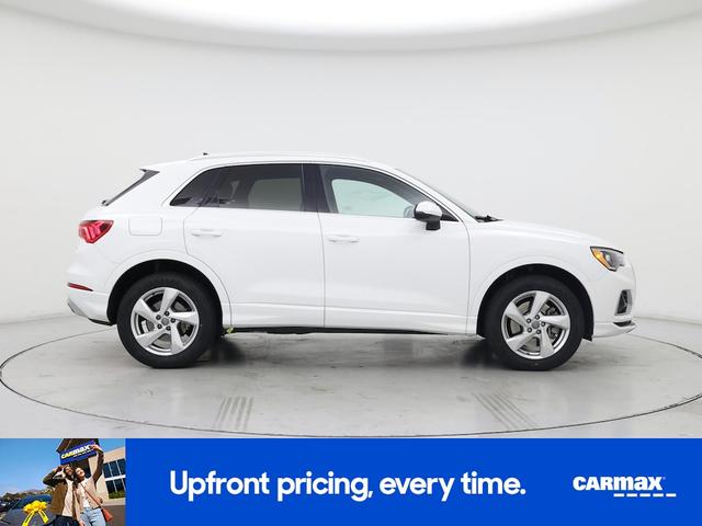 Photo of 2020 White Audi Q3