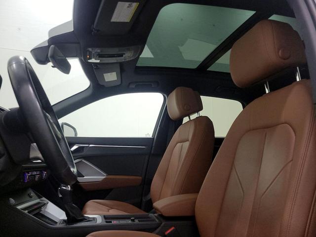Photo of 2020 White Audi Q3