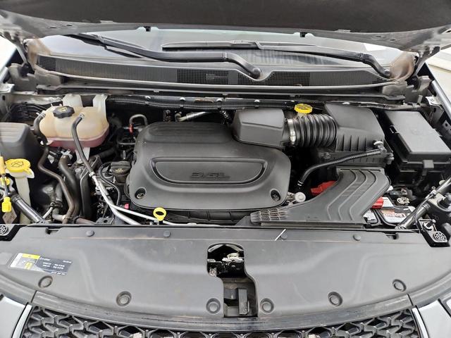 Photo of 2021 Silver Chrysler Pacifica