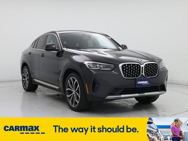 2022 BMW X4