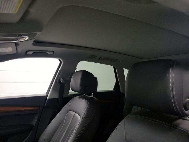 Photo of 2023 Black Audi Q5