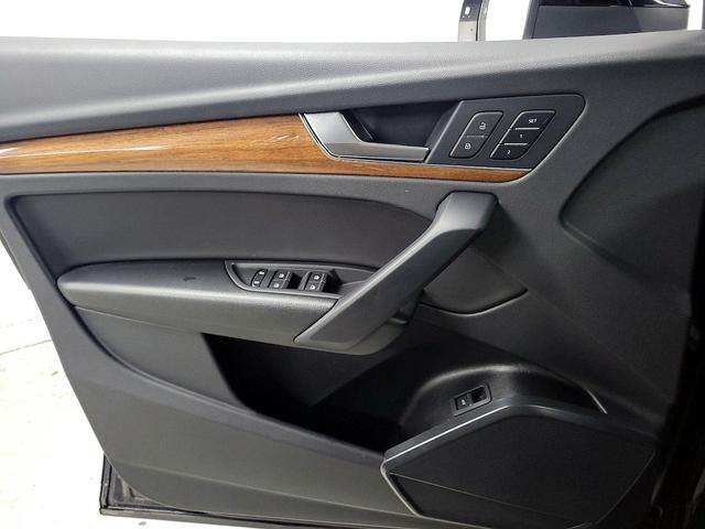 Photo of 2023 Black Audi Q5