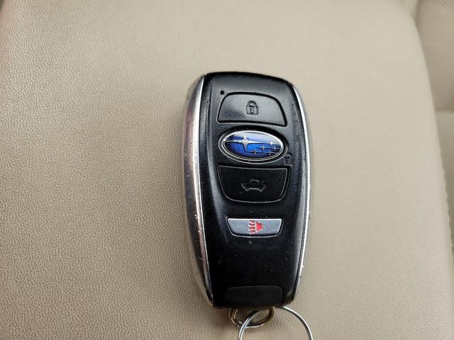 Photo of 2017 Gold Subaru Outback