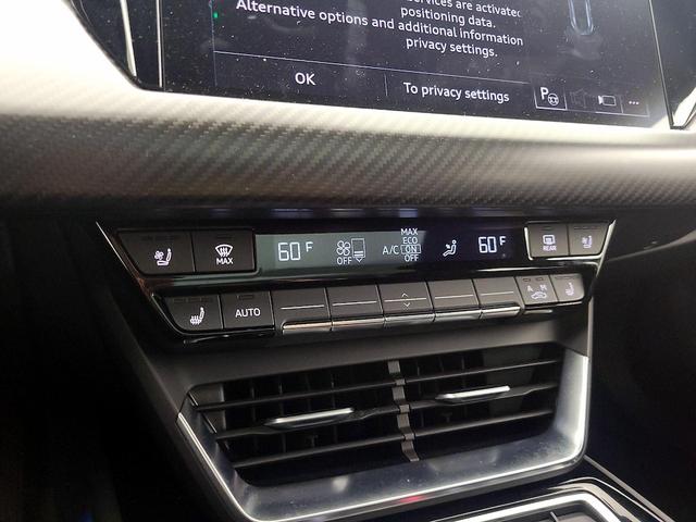 Photo of 2022 Gray Audi e-tron GT