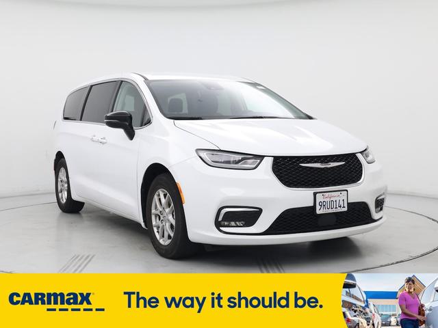 2024 Chrysler Pacifica