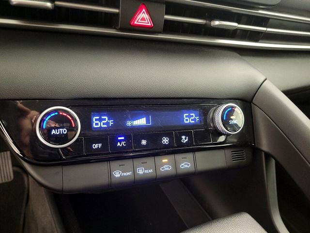 Photo of 2023 Blue Hyundai ELANTRA