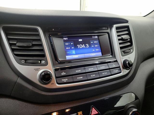Photo of 2017 Black Hyundai TUCSON
