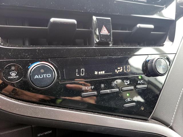 Photo of 2024 White Toyota Camry