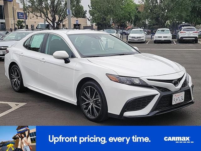 Photo of 2024 White Toyota Camry