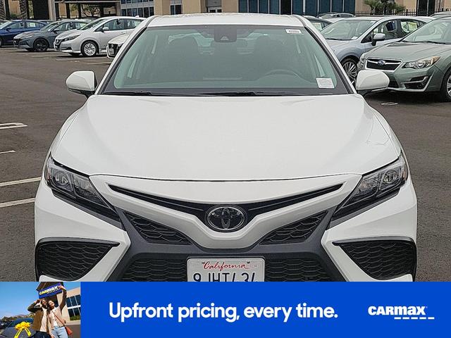 Photo of 2024 White Toyota Camry
