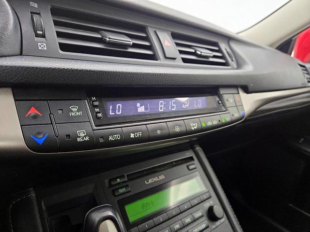 Photo of 2015 Red Lexus CT 200h