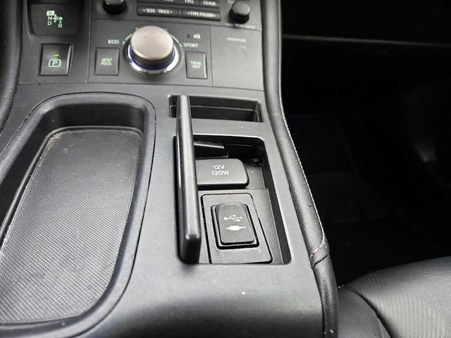 Photo of 2015 Red Lexus CT 200h