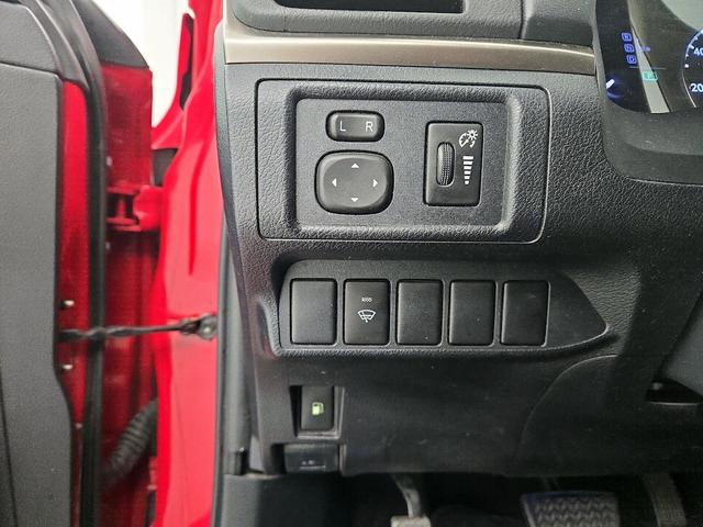 Photo of 2015 Red Lexus CT 200h