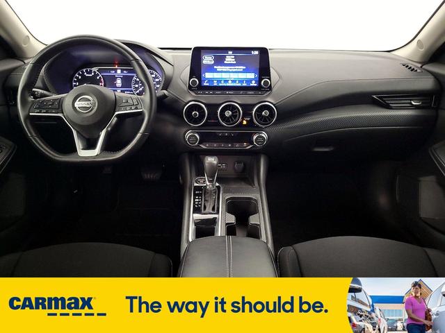 Photo of 2023 Blue Nissan Sentra