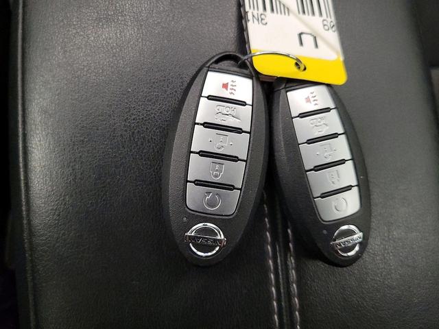 Photo of 2023 Blue Nissan Sentra