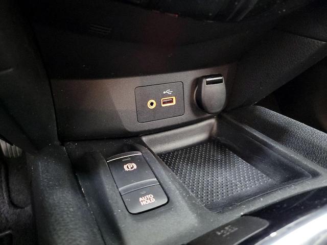 Photo of 2019 Silver Nissan Rogue