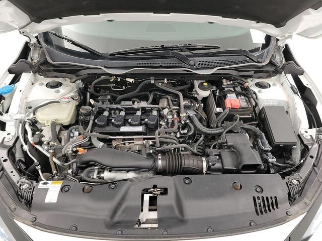 Photo of 2020 White Honda Civic