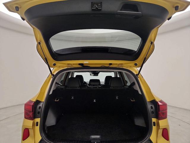 Photo of 2023 Yellow Kia Seltos