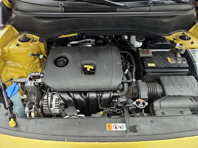 Photo of 2023 Yellow Kia Seltos