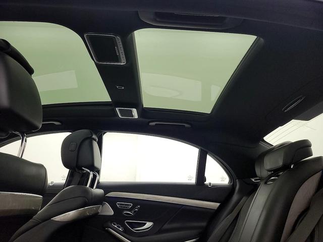 Photo of 2015 Silver Mercedes-Benz S-Class