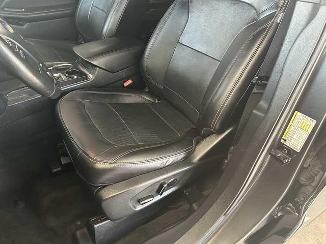 Photo of 2016 Shadow Black Ford Explorer