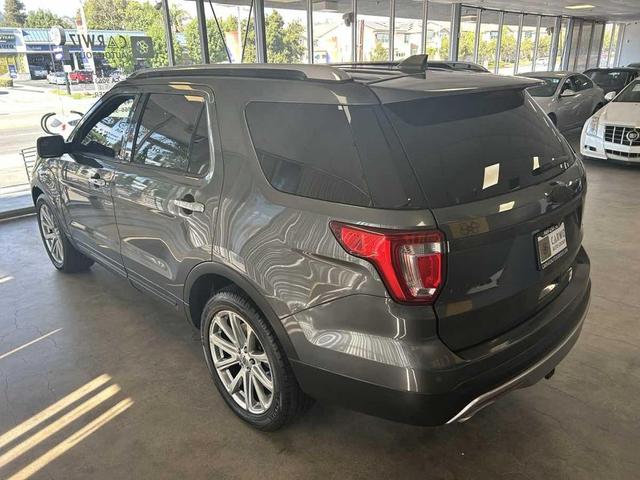 Photo of 2016 Shadow Black Ford Explorer