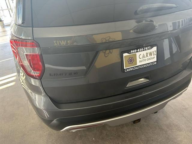 Photo of 2016 Shadow Black Ford Explorer