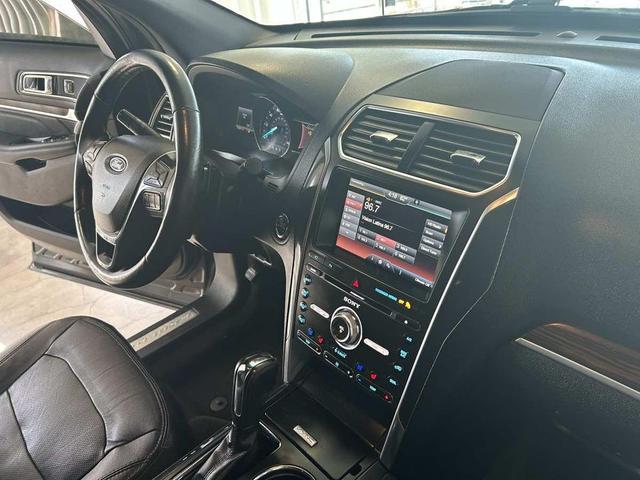 Photo of 2016 Shadow Black Ford Explorer