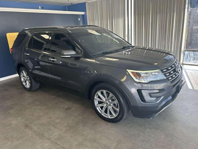 Photo of 2016 Shadow Black Ford Explorer