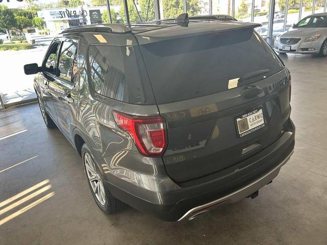 Photo of 2016 Shadow Black Ford Explorer