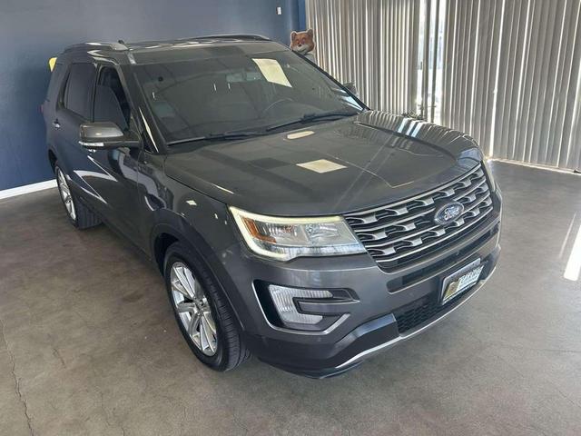 Photo of 2016 Shadow Black Ford Explorer