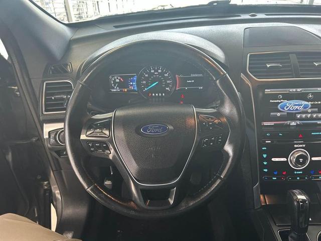 Photo of 2016 Shadow Black Ford Explorer