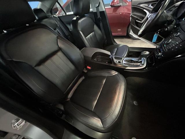 Photo of 2011 Quicksilver Metallic Buick Regal