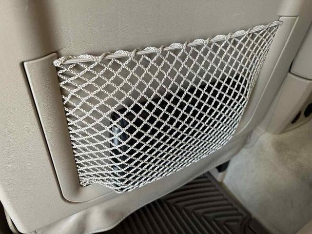 Photo of 2008 White Diamond Tintcoat Cadillac SRX