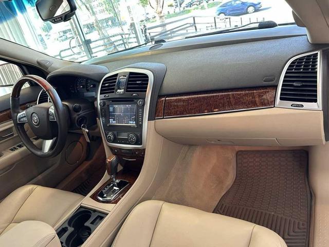 Photo of 2008 White Diamond Tintcoat Cadillac SRX
