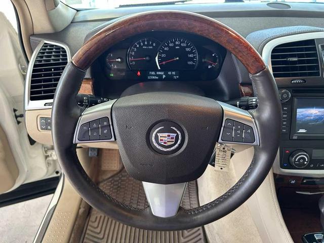 Photo of 2008 White Diamond Tintcoat Cadillac SRX