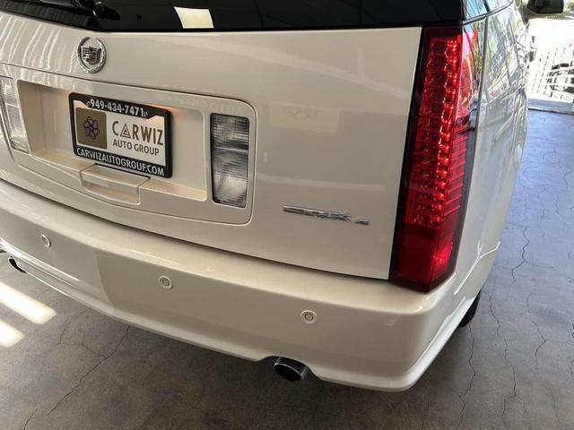 Photo of 2008 White Diamond Tintcoat Cadillac SRX