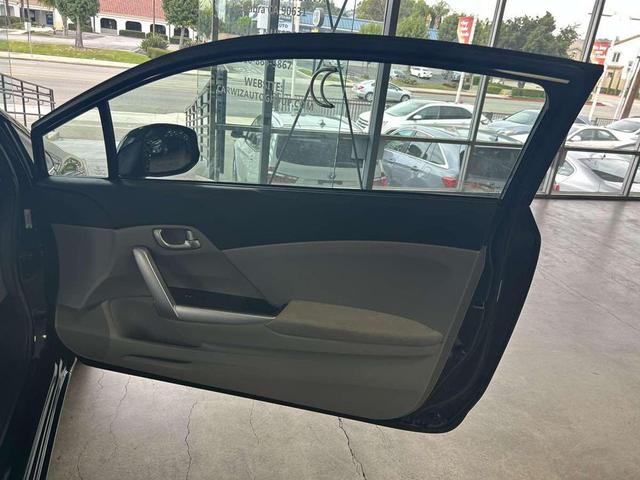 Photo of 2012 Crystal Black Pearl Honda Civic