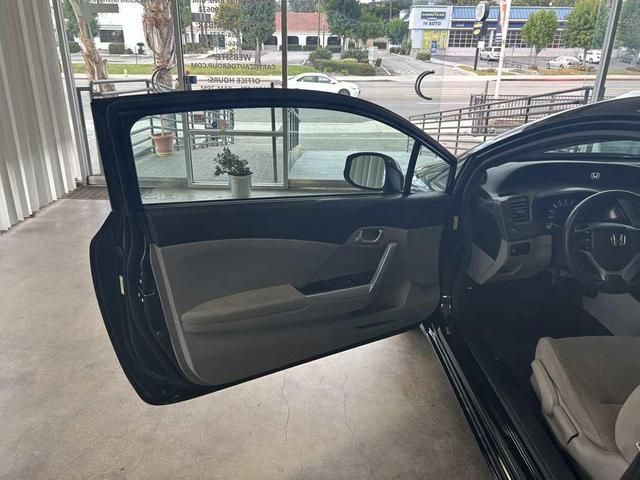 Photo of 2012 Crystal Black Pearl Honda Civic