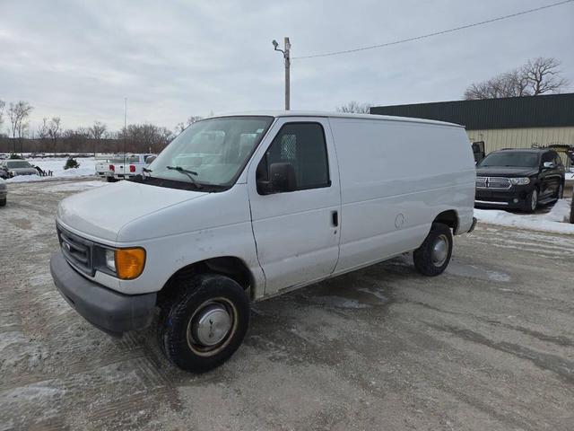 Photo of 2006 White Ford E250