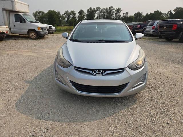 Photo of 2015 Silver Hyundai ELANTRA