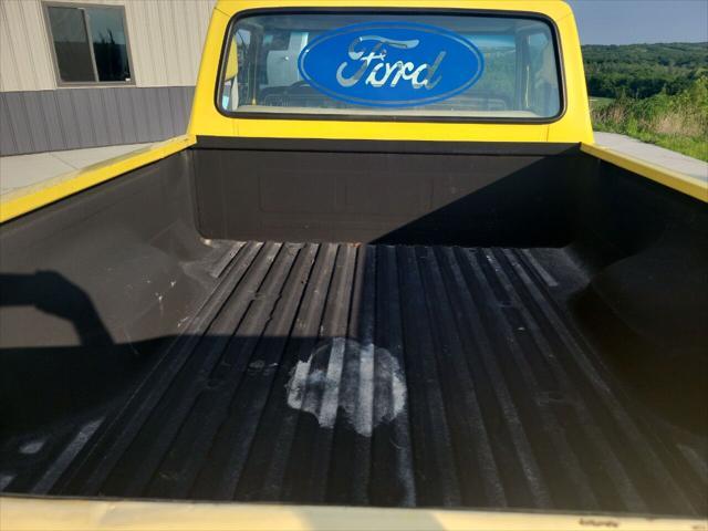 Photo of 1979 Yellow Ford F-150