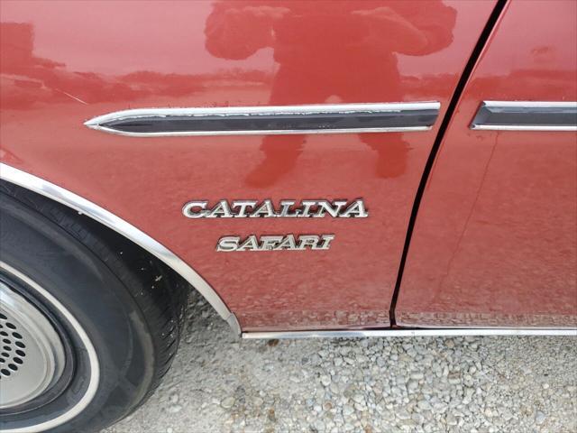 Photo of 1977 Red Pontiac Catalina